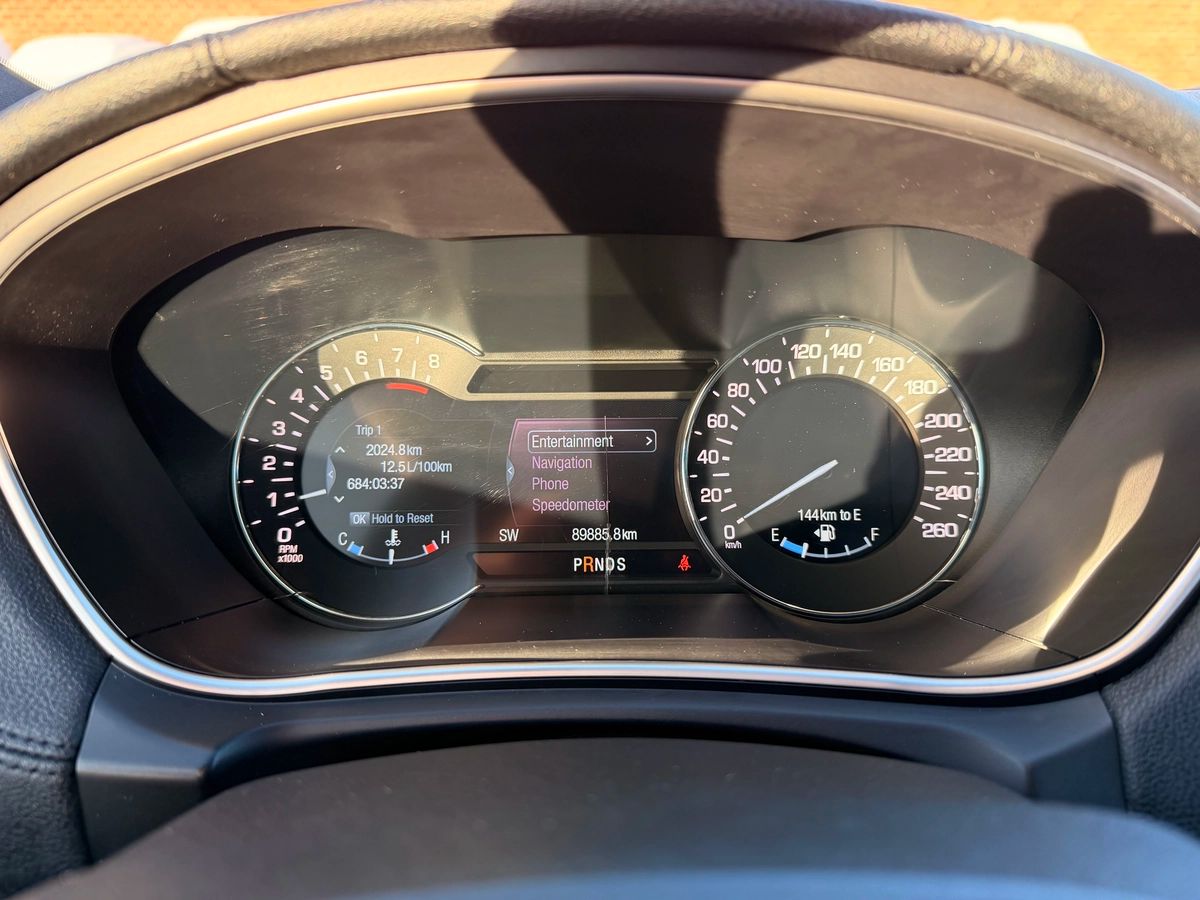 2017 Lincoln MKX - Image 10