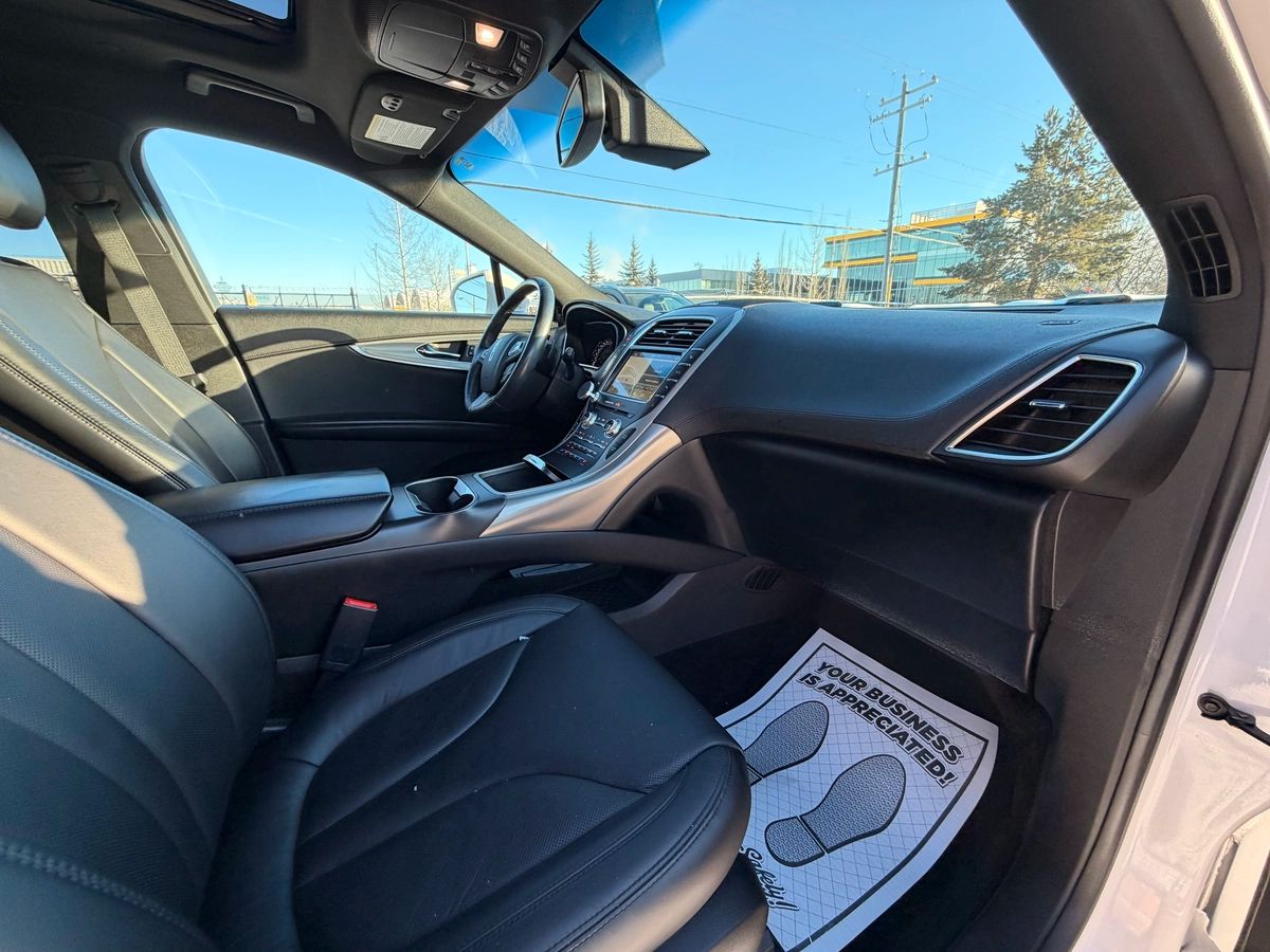 2017 Lincoln MKX - Image 29