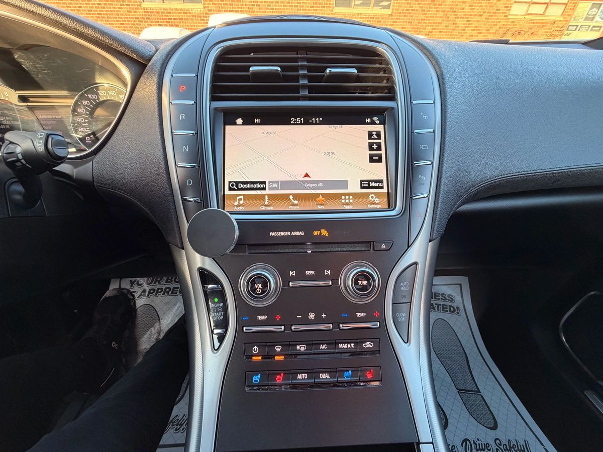 2017 Lincoln MKX - Image 32