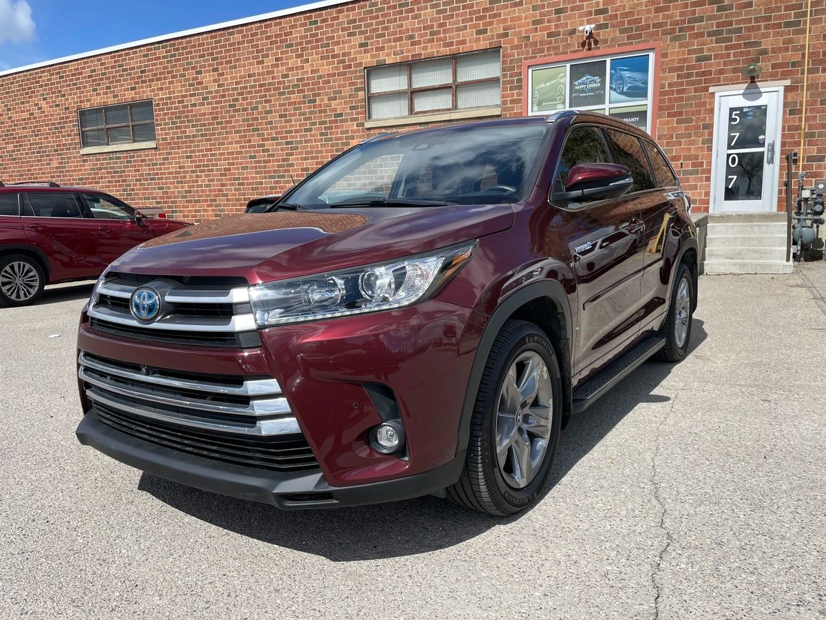 2019 Toyota Highlander Hybrid - Image 1