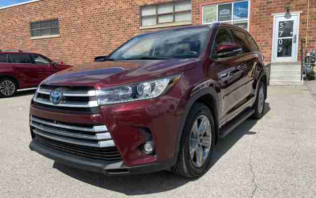 2019 Toyota Highlander Hybrid Limited - Request more images