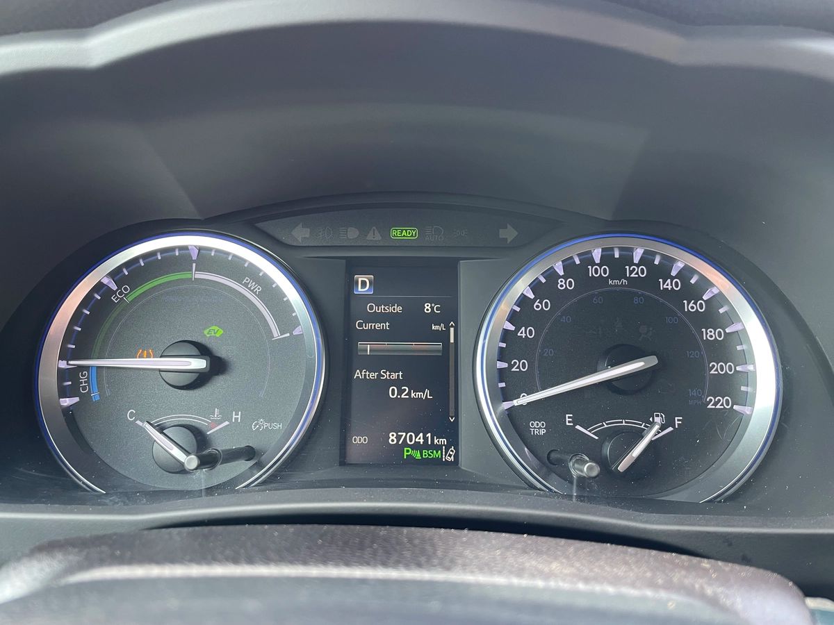 2019 Toyota Highlander Hybrid - Image 10