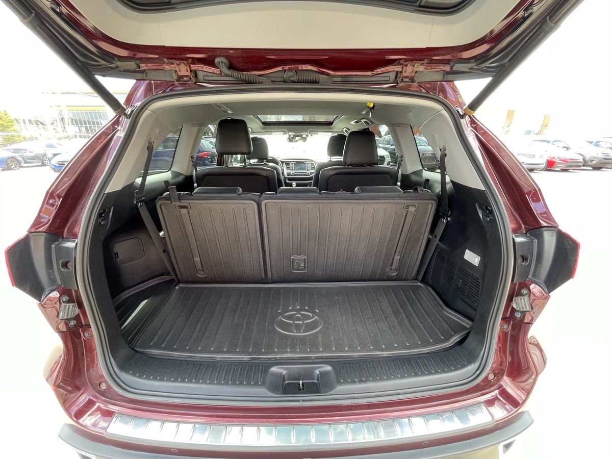 2019 Toyota Highlander Hybrid - Image 20