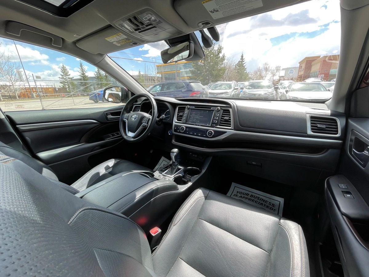 2019 Toyota Highlander Hybrid - Image 27