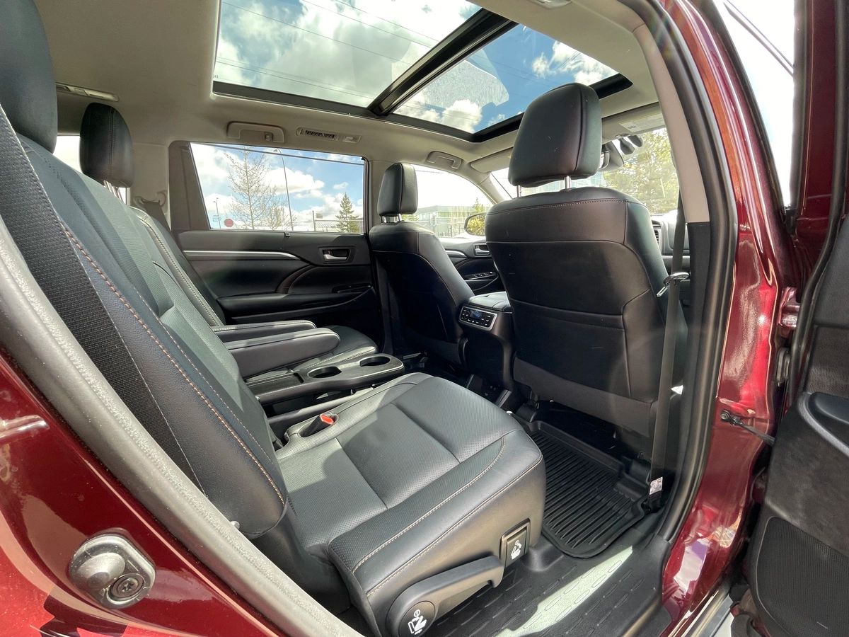 2019 Toyota Highlander Hybrid - Image 28