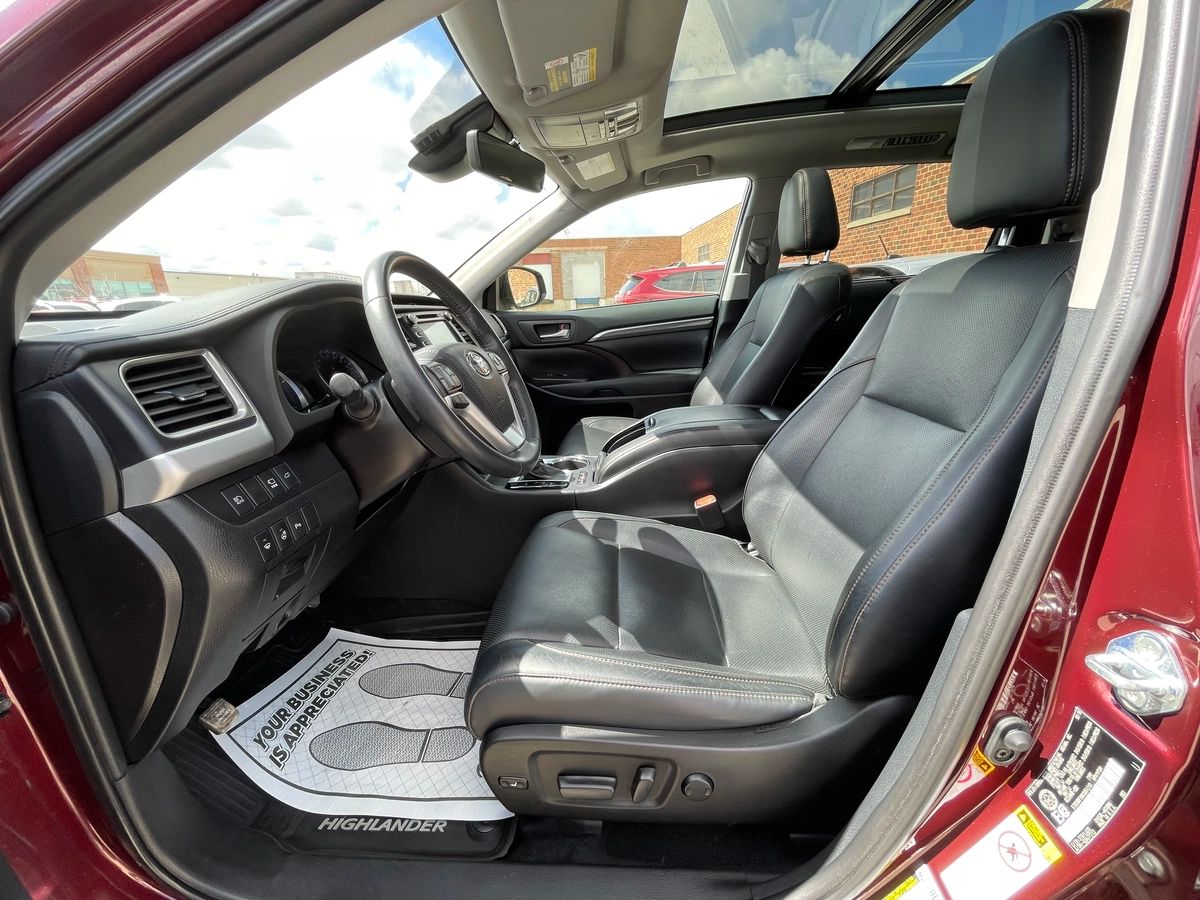 2019 Toyota Highlander Hybrid - Image 15