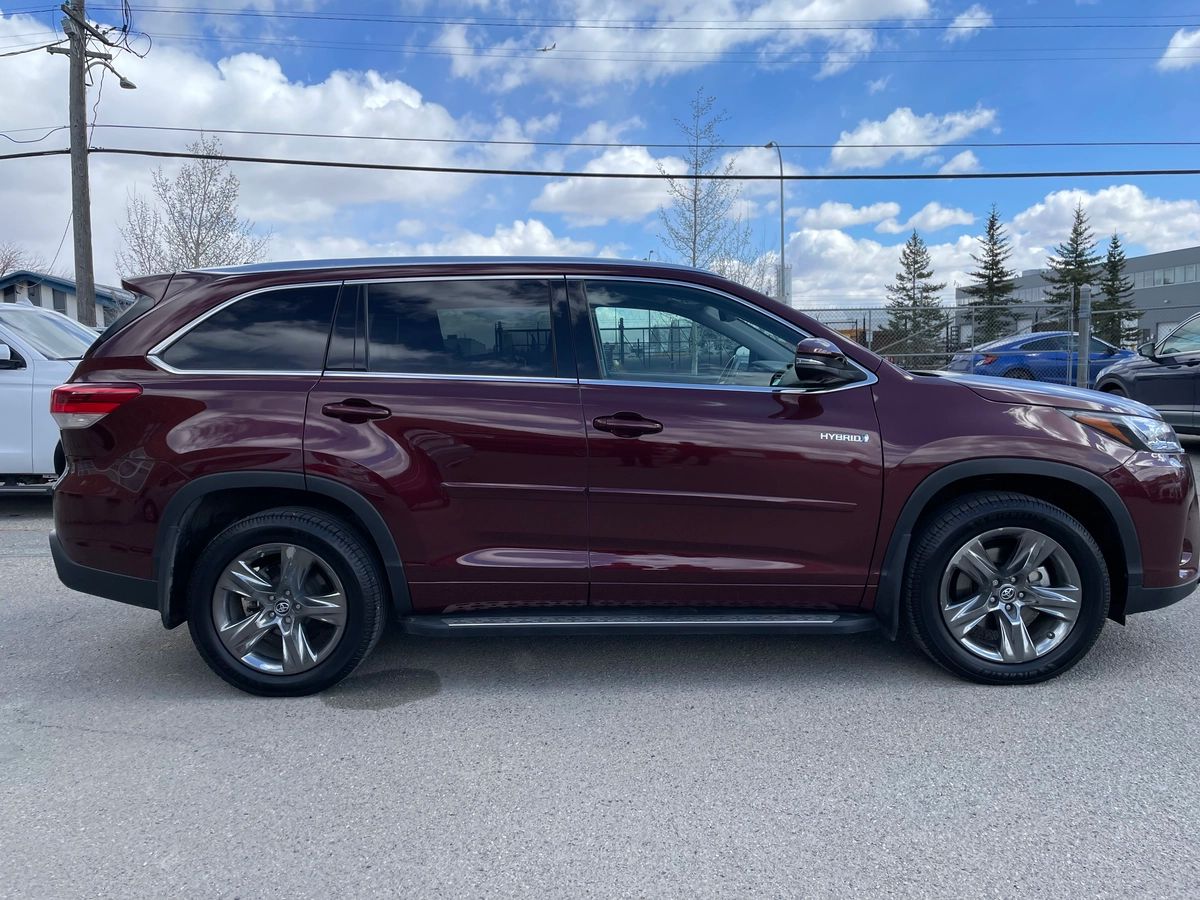 2019 Toyota Highlander Hybrid - Image 4