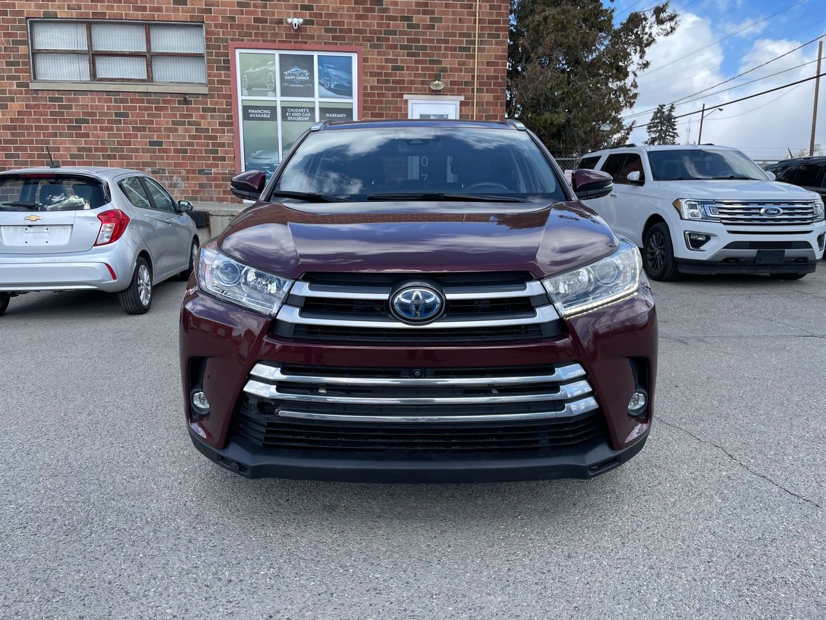 2019 Toyota Highlander Hybrid - Image 2