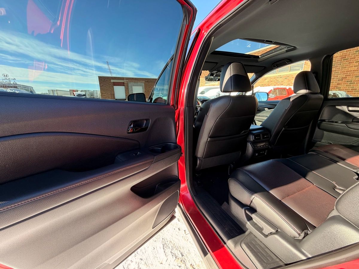 2024 Honda Passport - Image 16