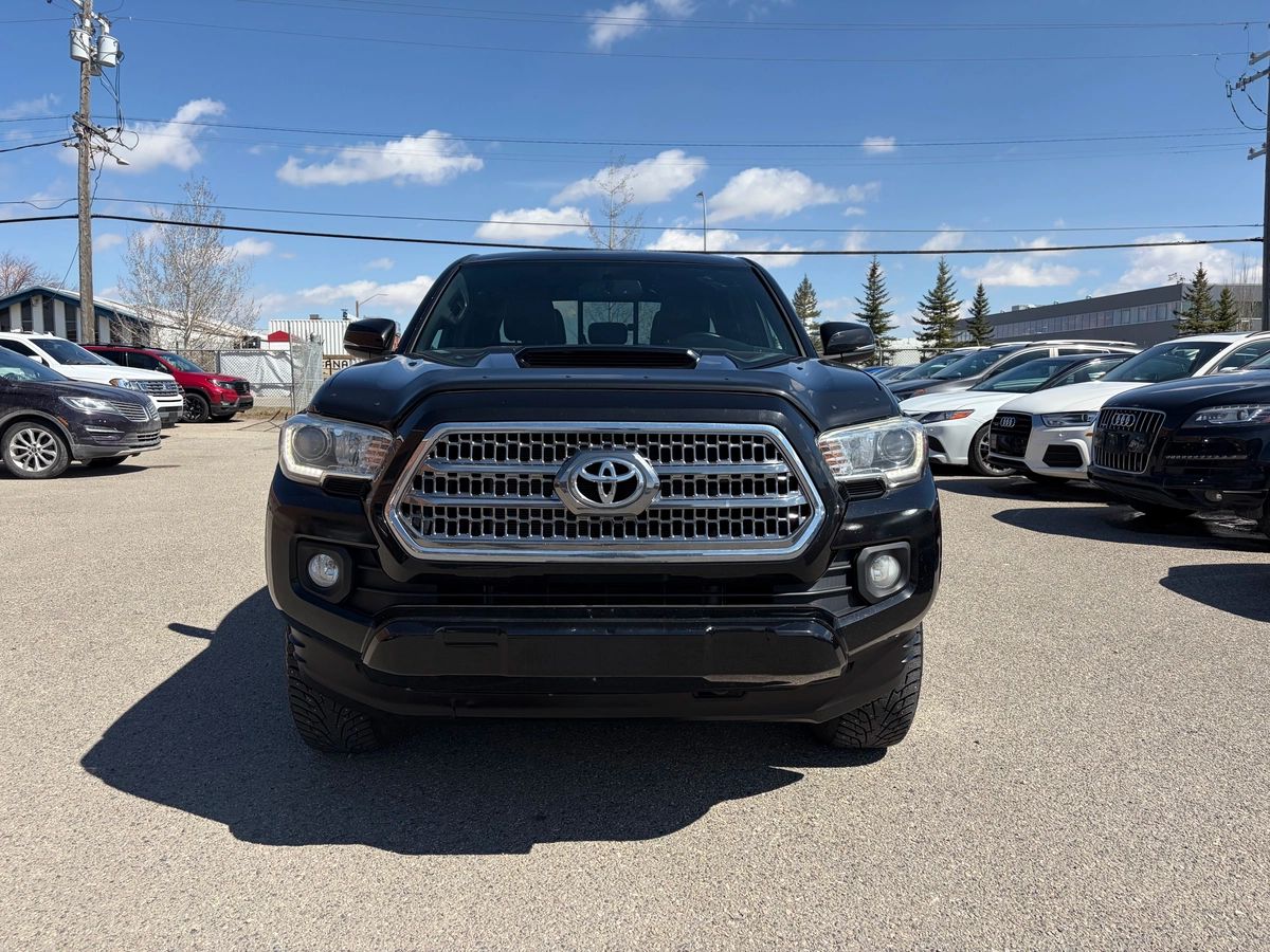 2016 Toyota Tacoma - Image 2