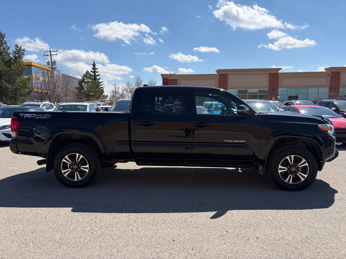 2016 Toyota Tacoma - Image 5