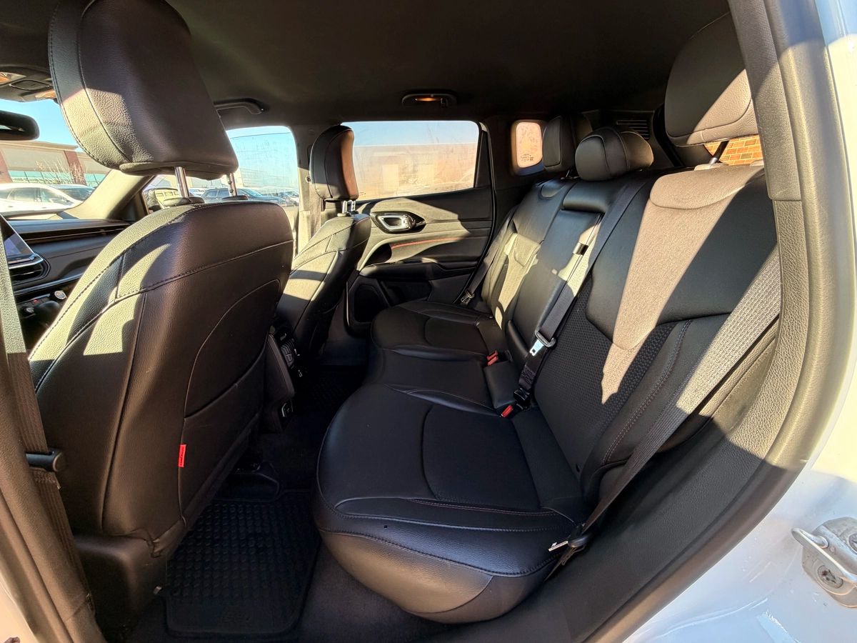 2024 Jeep Compass - Image 14