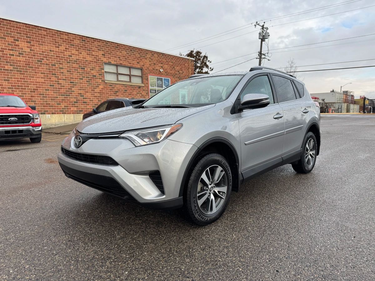 2018 Toyota RAV4 - Image 1