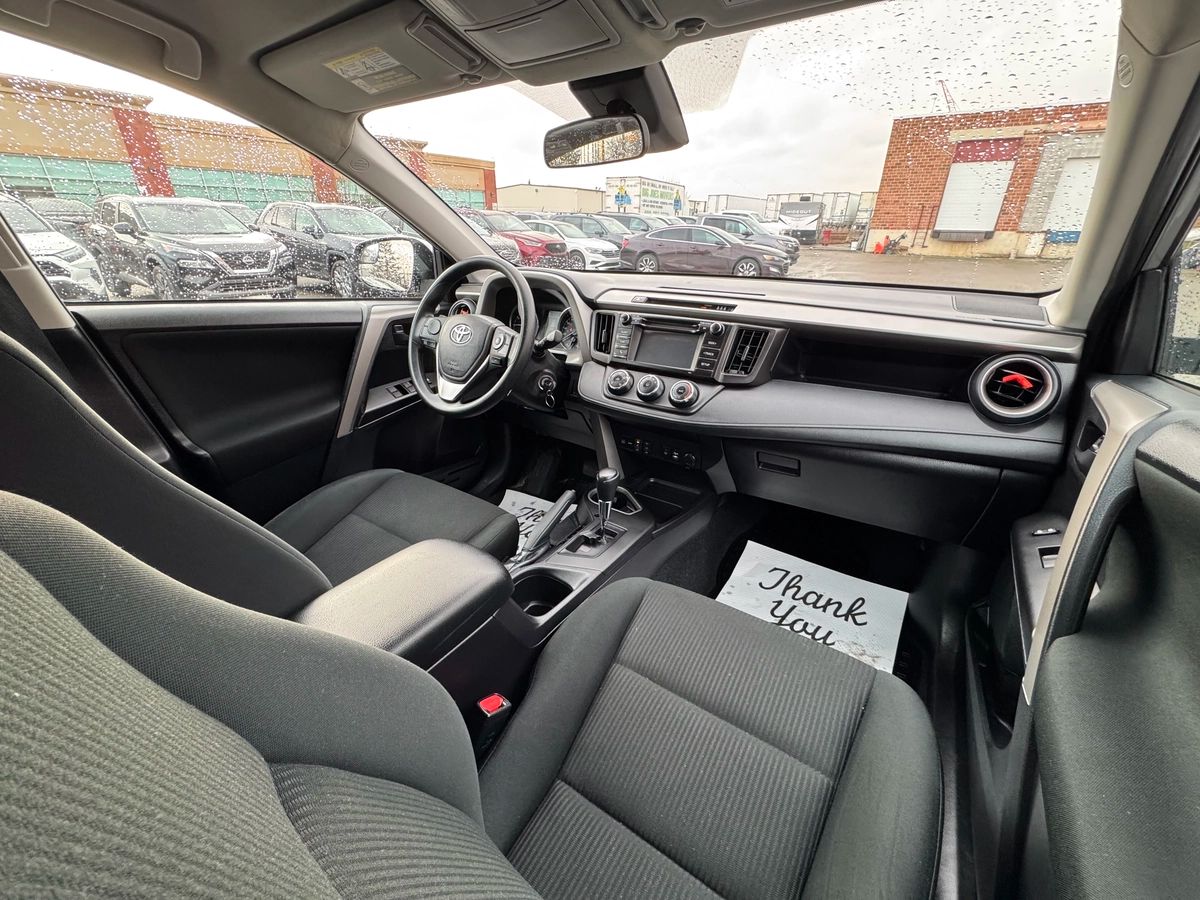 2018 Toyota RAV4 - Image 21