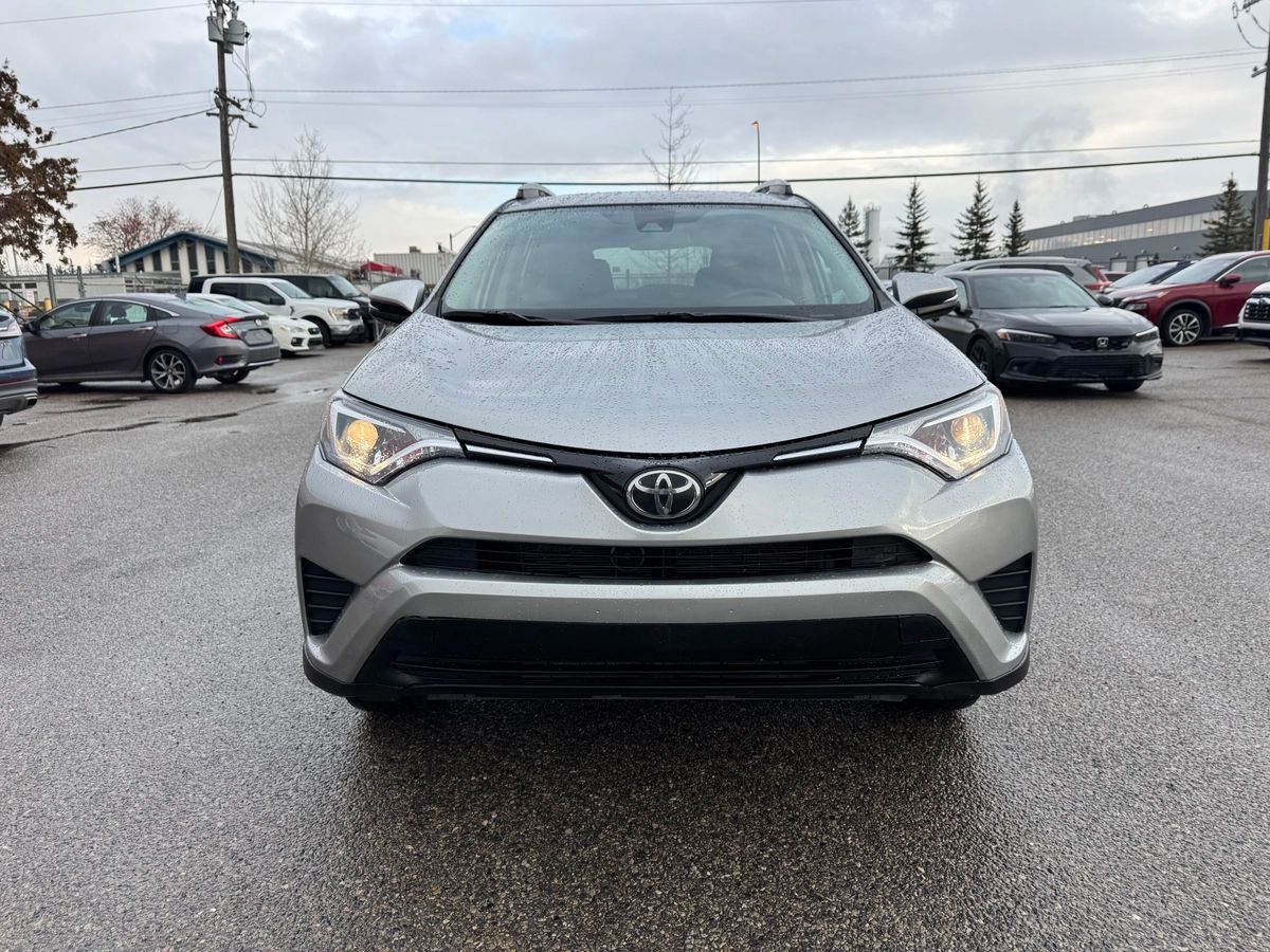 2018 Toyota RAV4 - Image 2