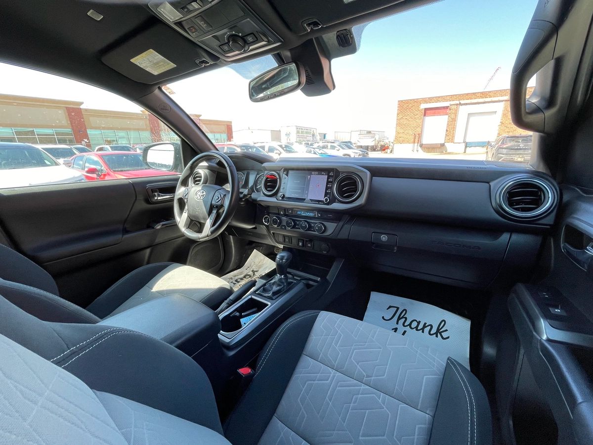 2022 Toyota Tacoma - Image 20
