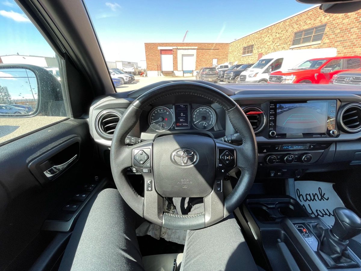 2022 Toyota Tacoma - Image 25