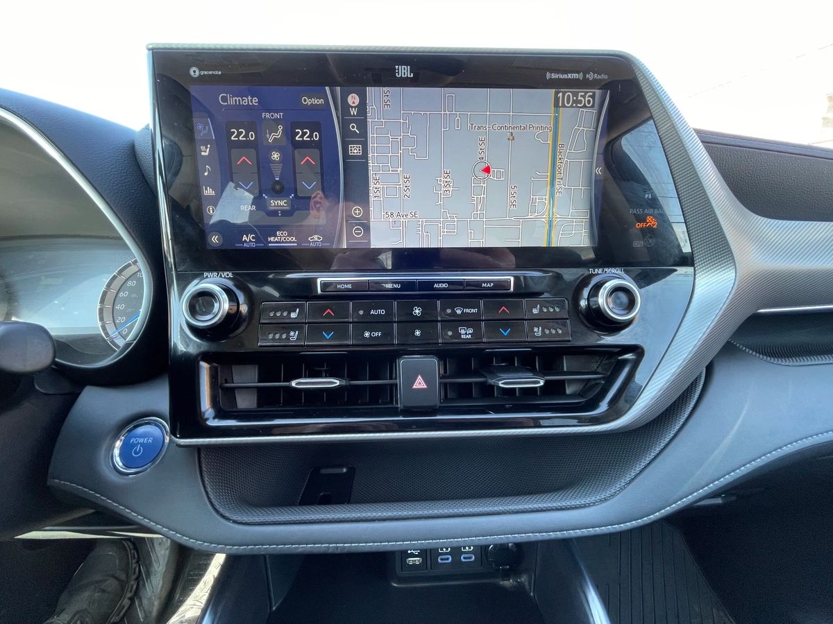 2022 Toyota Highlander Hybrid - Image 27