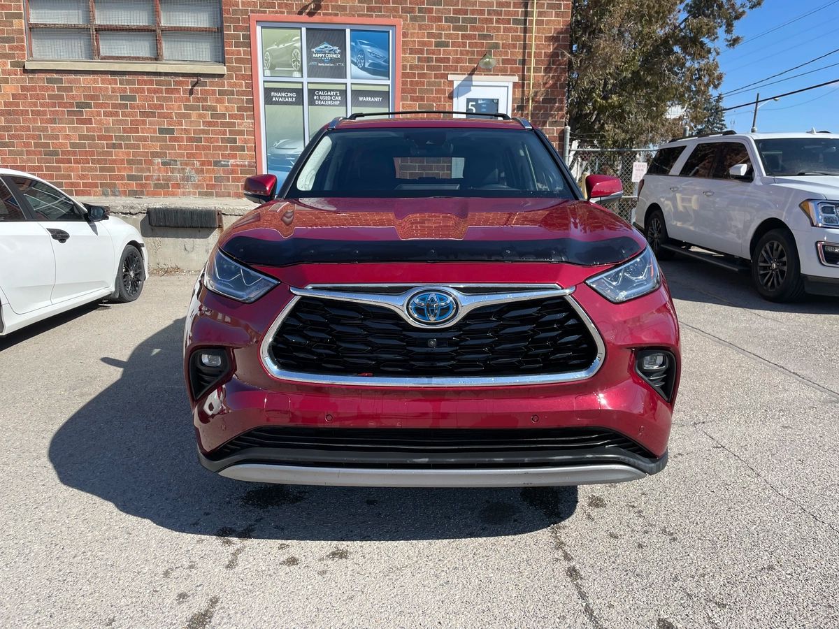 2022 Toyota Highlander Hybrid - Image 2