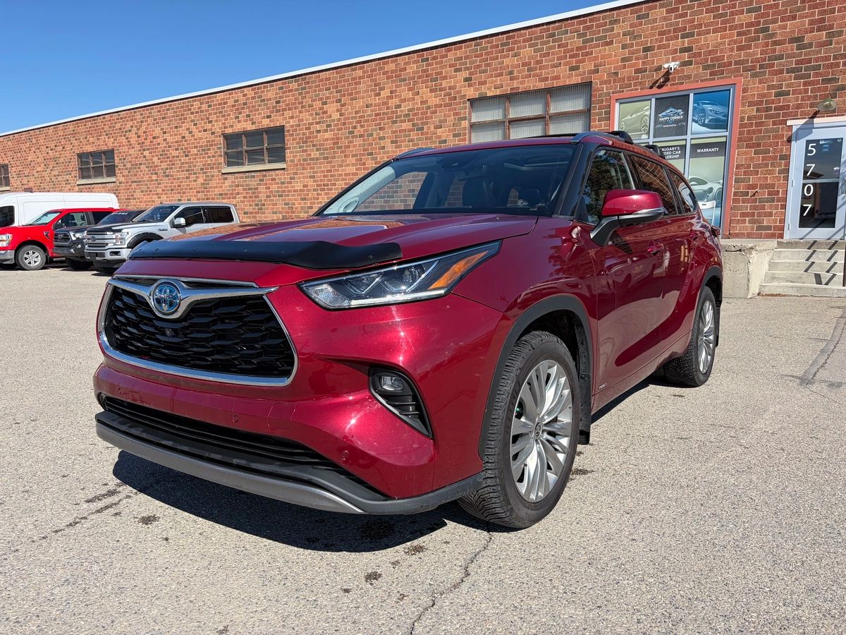 2022 Toyota Highlander Hybrid - Image 1