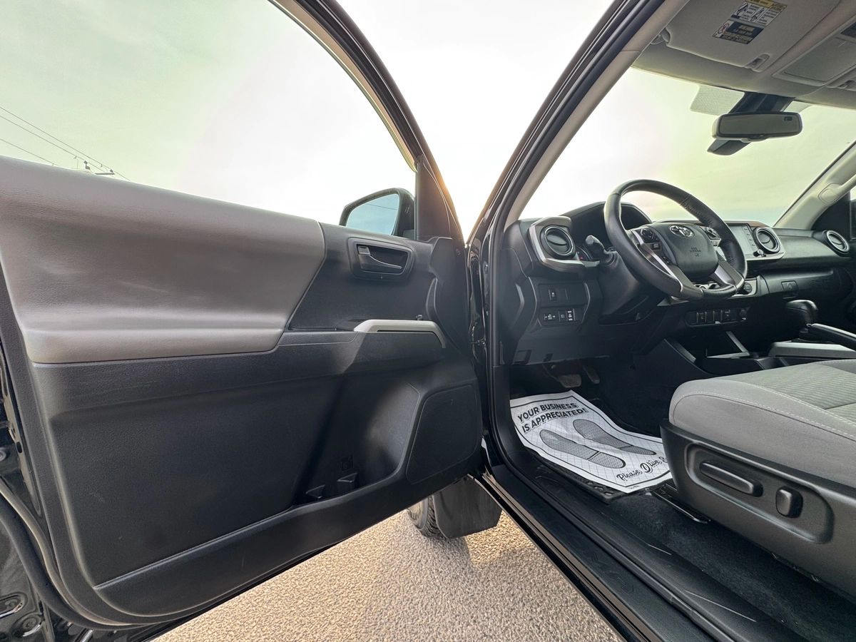 2023 Toyota Tacoma - Image 13