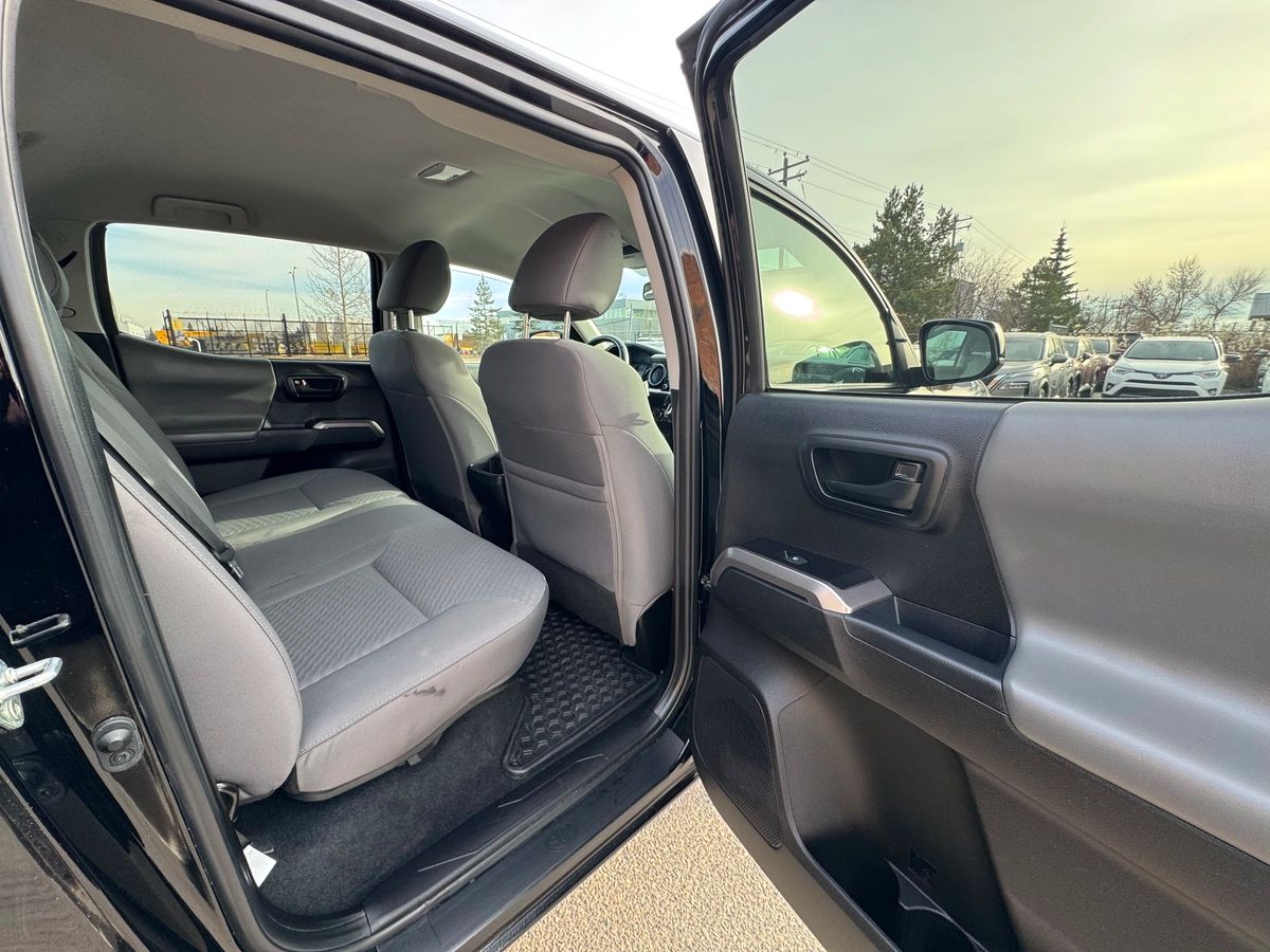 2023 Toyota Tacoma - Image 20