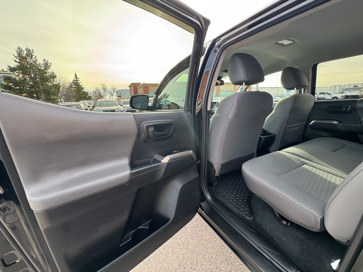 2023 Toyota Tacoma - Image 17