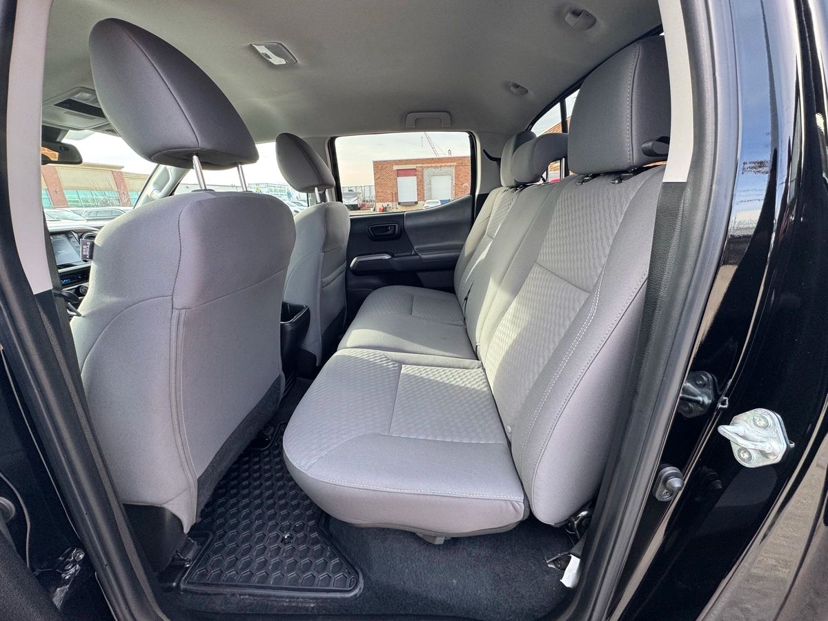 2023 Toyota Tacoma - Image 16