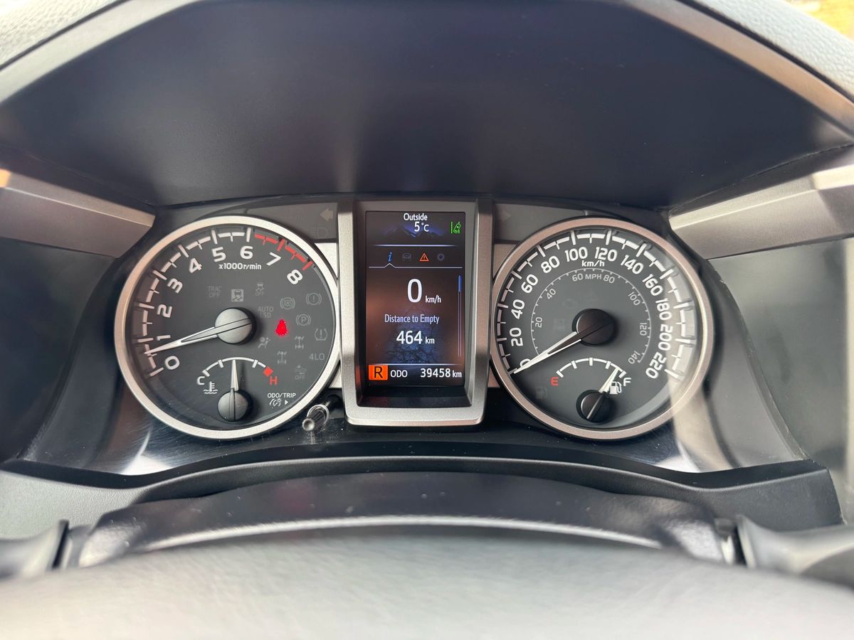 2023 Toyota Tacoma - Image 10