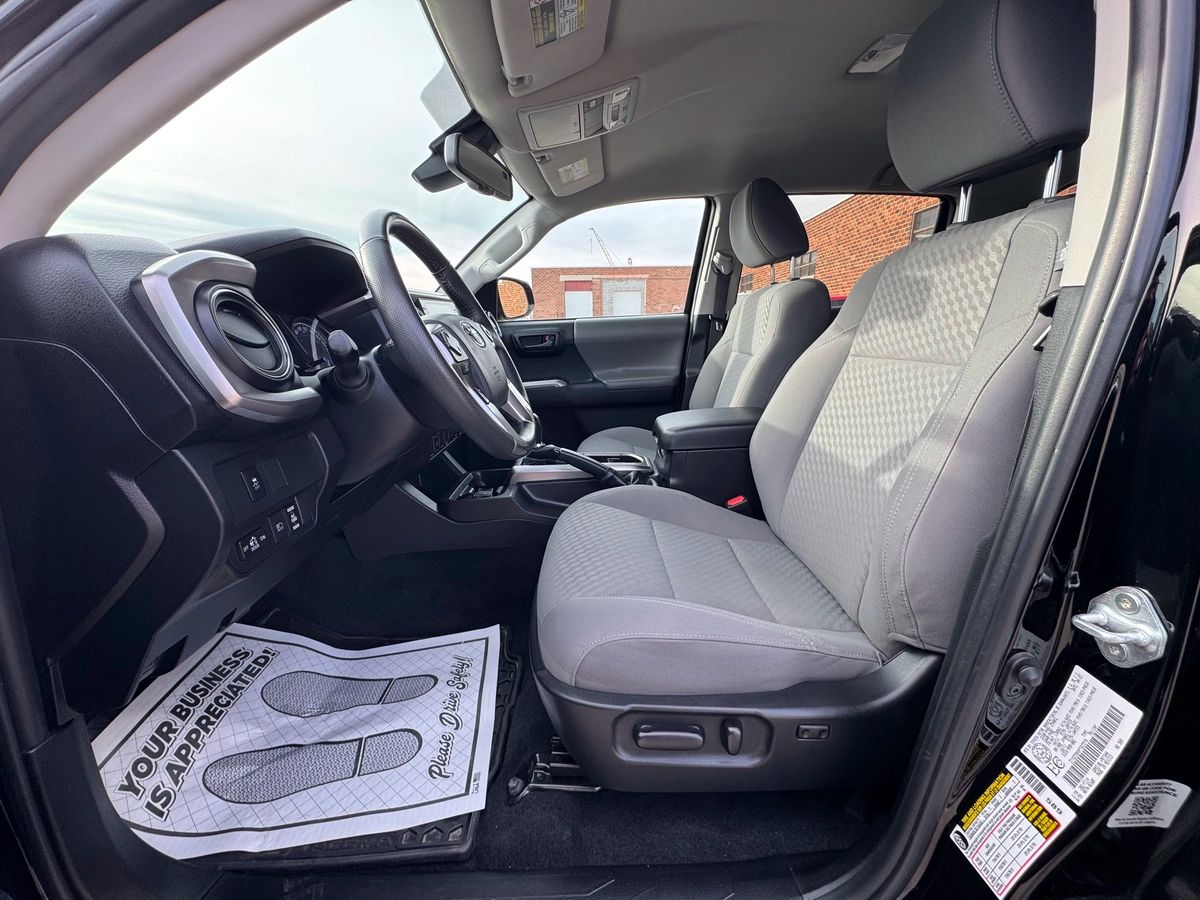 2023 Toyota Tacoma - Image 11