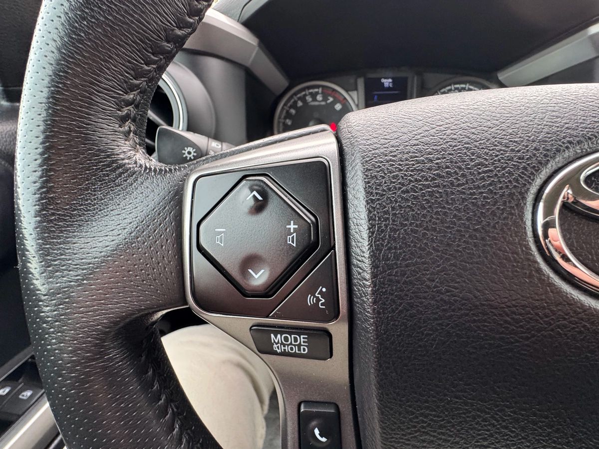 2021 Toyota Tacoma - Image 31