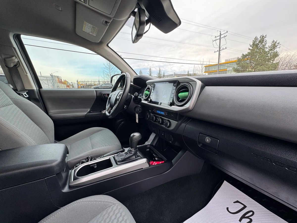2021 Toyota Tacoma - Image 23