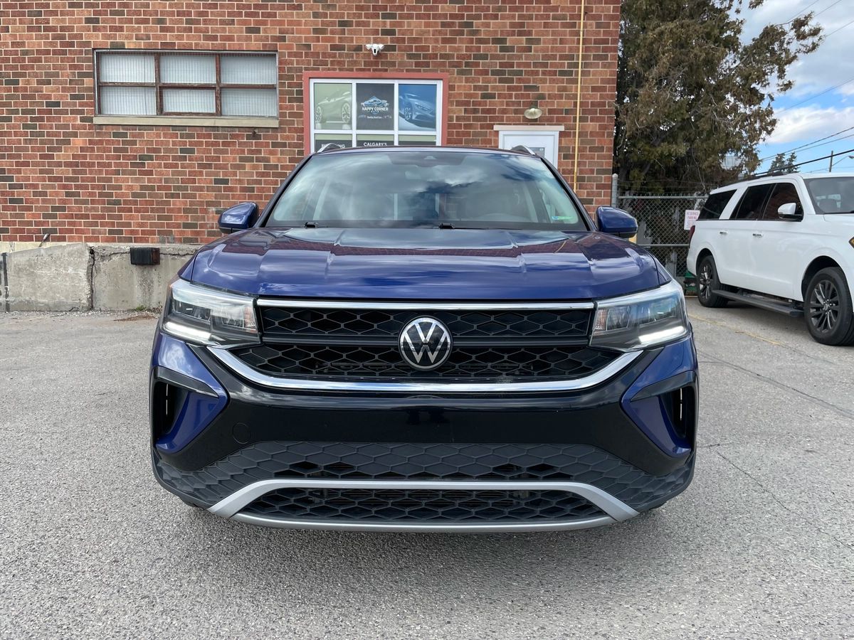2024 Volkswagen Taos - Image 2