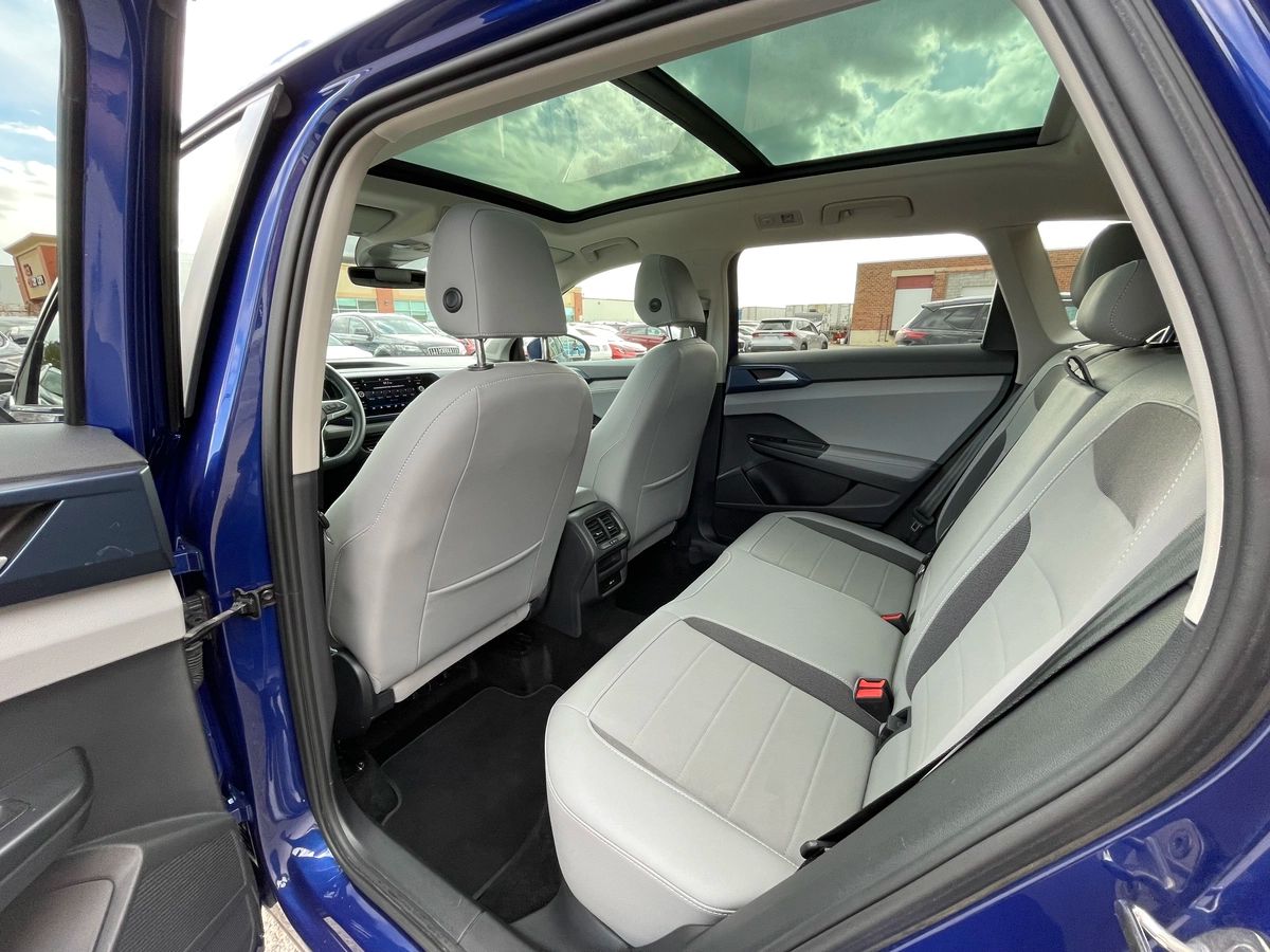 2024 Volkswagen Taos - Image 16