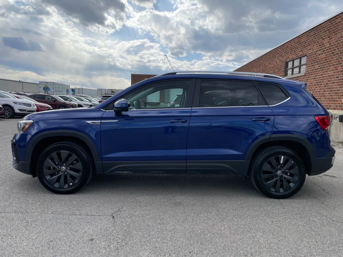 2024 Volkswagen Taos - Image 8