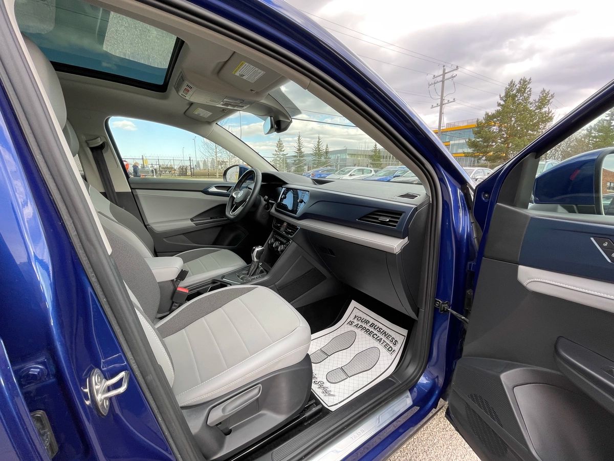 2024 Volkswagen Taos - Image 24