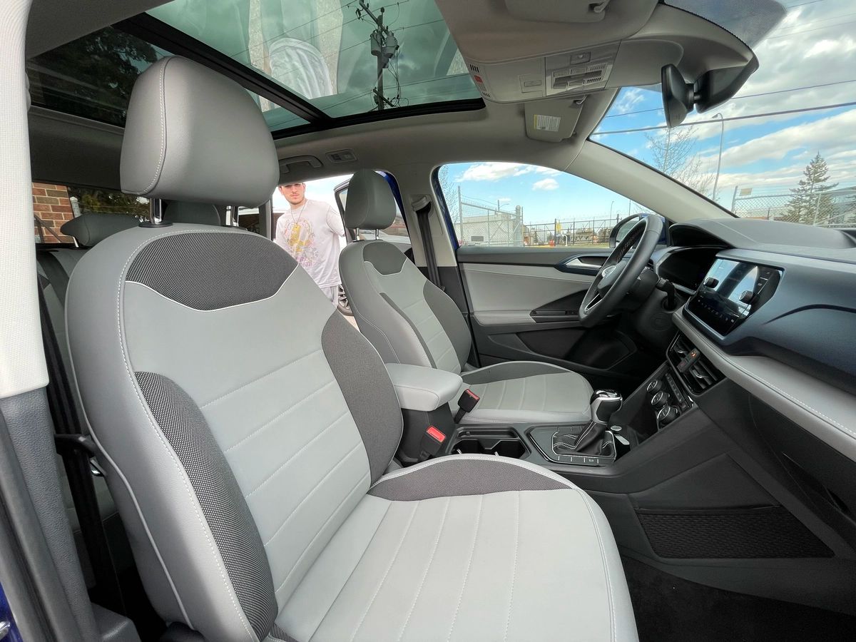 2024 Volkswagen Taos - Image 26