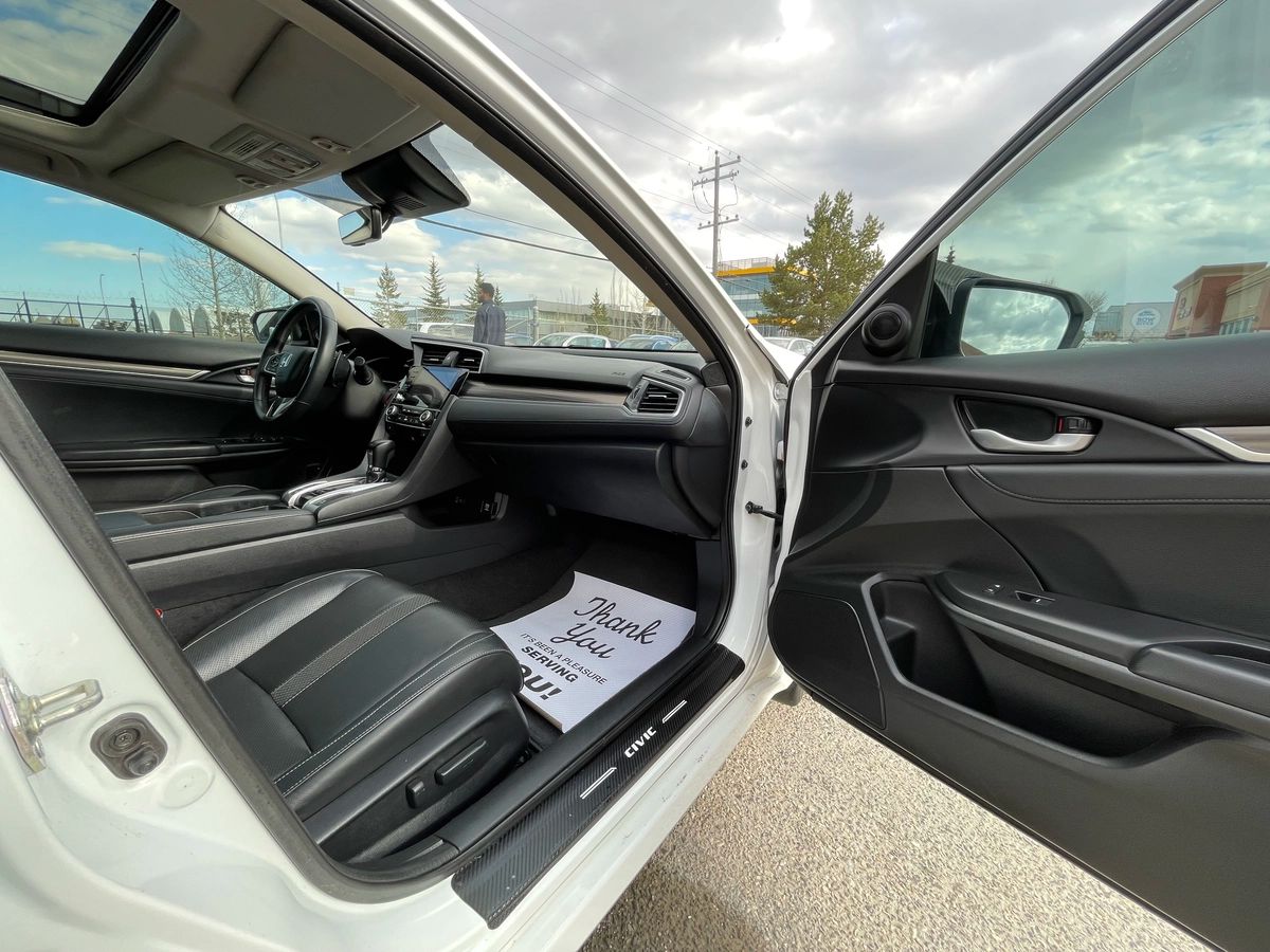 2020 Honda Civic Sedan - Image 25