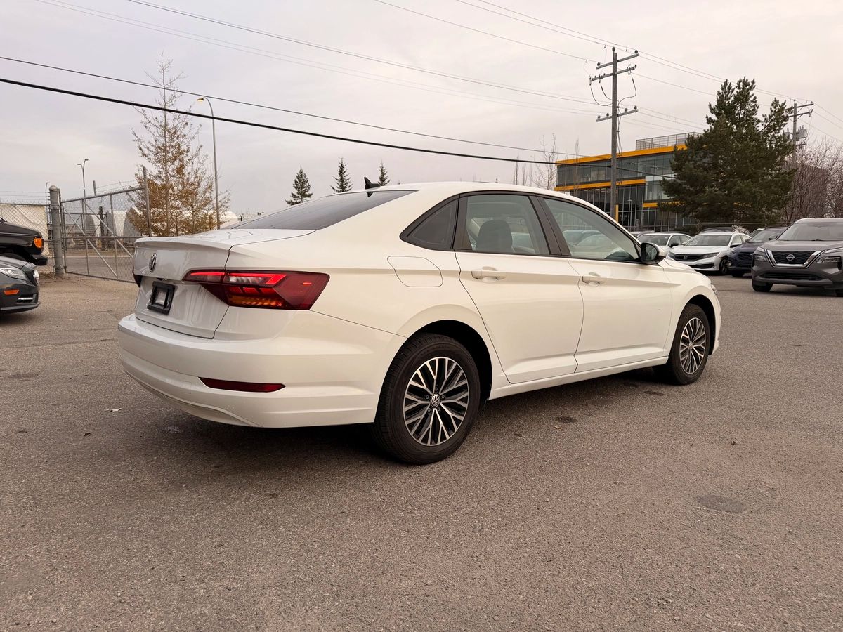 2019 Volkswagen Jetta - Image 5