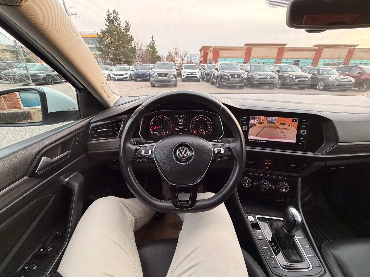 2019 Volkswagen Jetta - Image 26