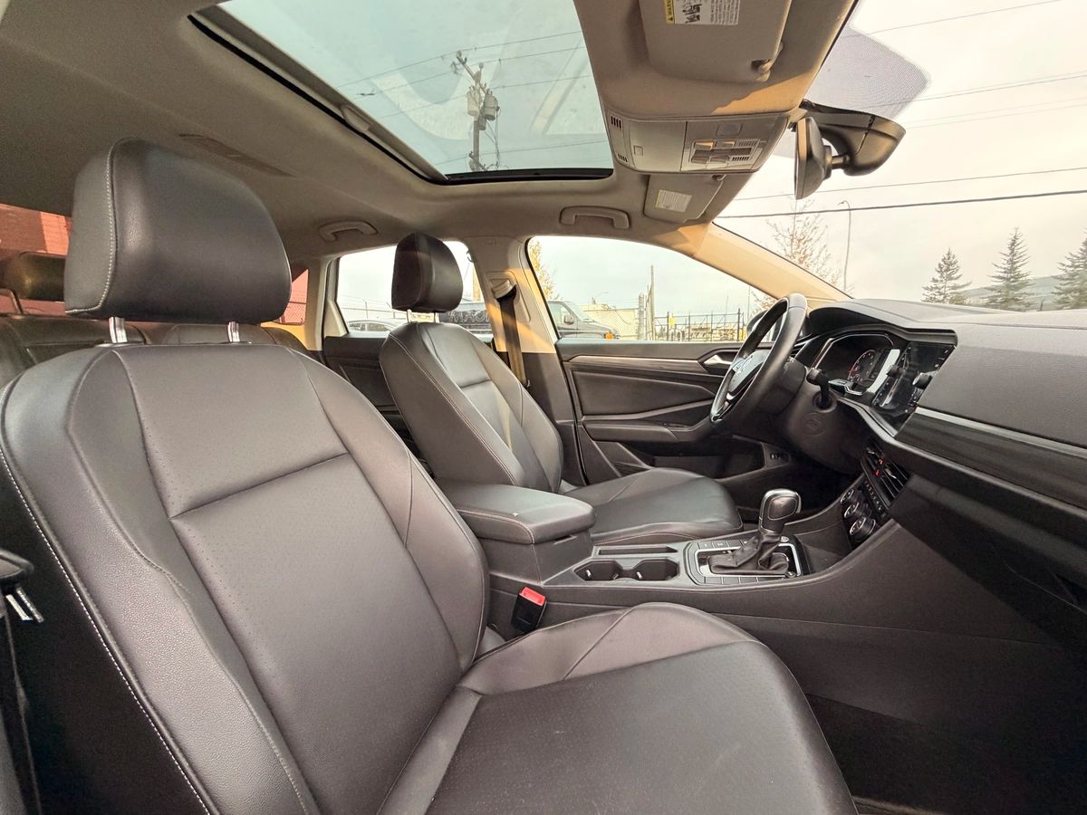 2019 Volkswagen Jetta - Image 22