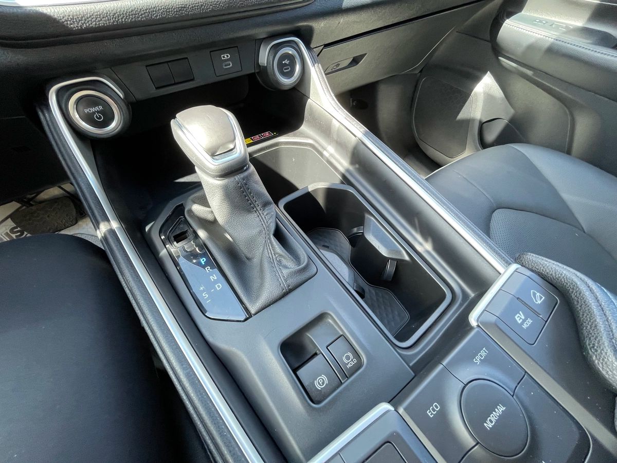 2024 Toyota Grand Highlander Hybrid - Image 27