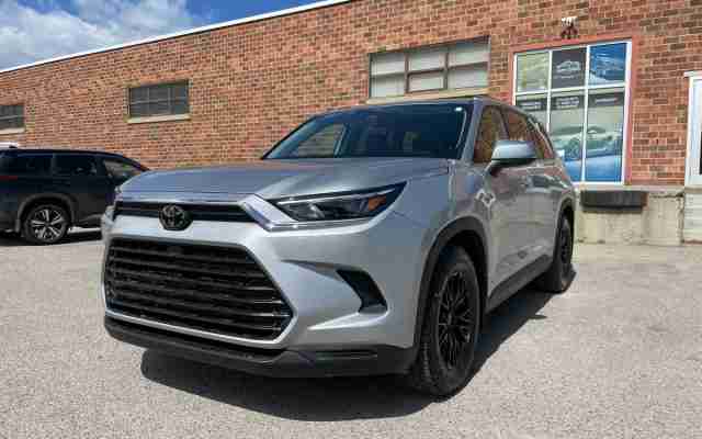 2024 Toyota Grand Highlander Hybrid XLE - Request more images