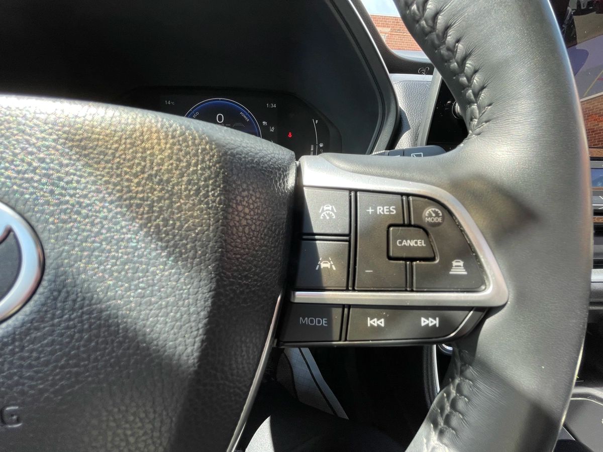 2024 Toyota Grand Highlander Hybrid - Image 31