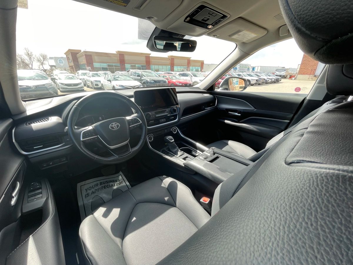 2024 Toyota Grand Highlander Hybrid - Image 16