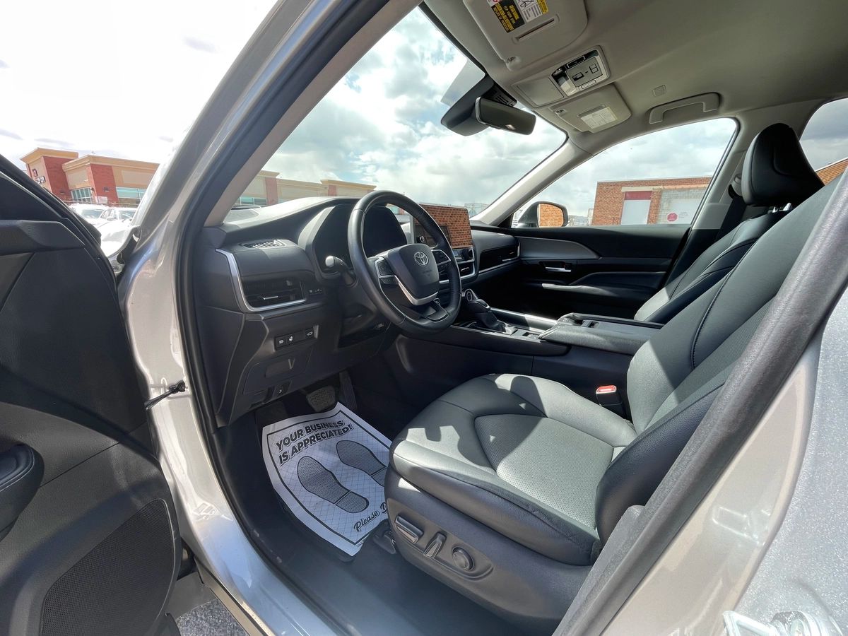 2024 Toyota Grand Highlander Hybrid - Image 11