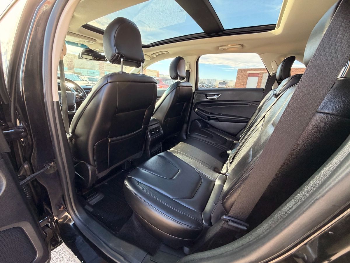 2019 Ford Edge - Image 20