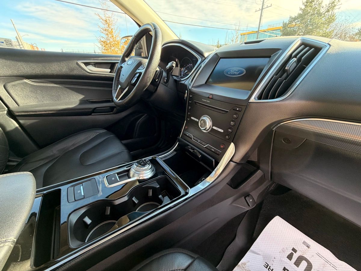 2019 Ford Edge - Image 33