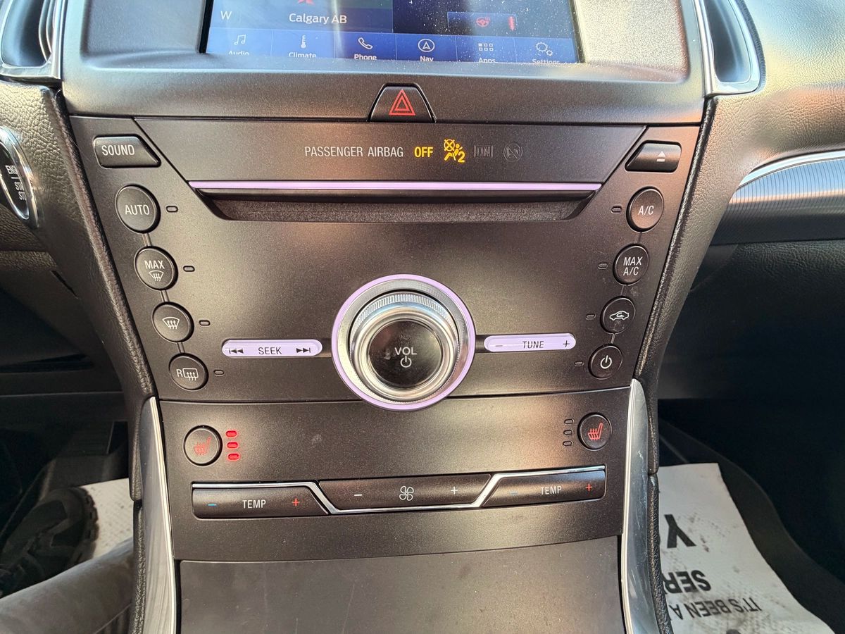 2019 Ford Edge - Image 11