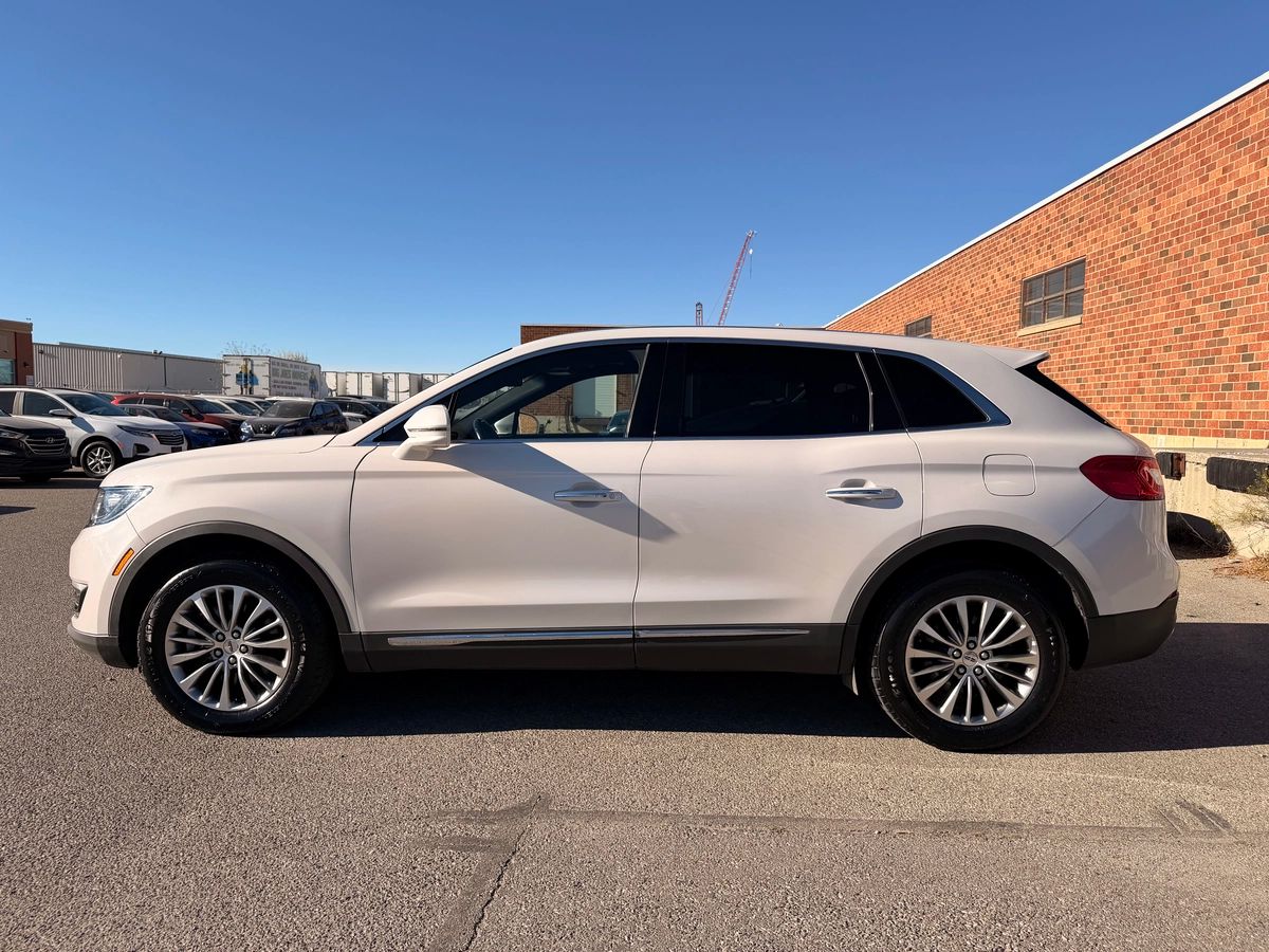 2017 Lincoln MKX - Image 9